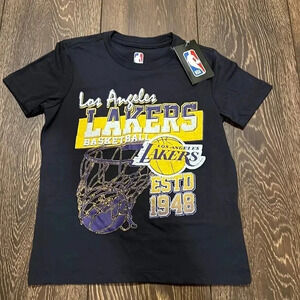 ***NWT*** NBA LA Lakers Tee-shirt